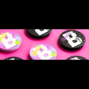 NikkieTutorials x BEAUTY BAY Lucky Dip Popsocket